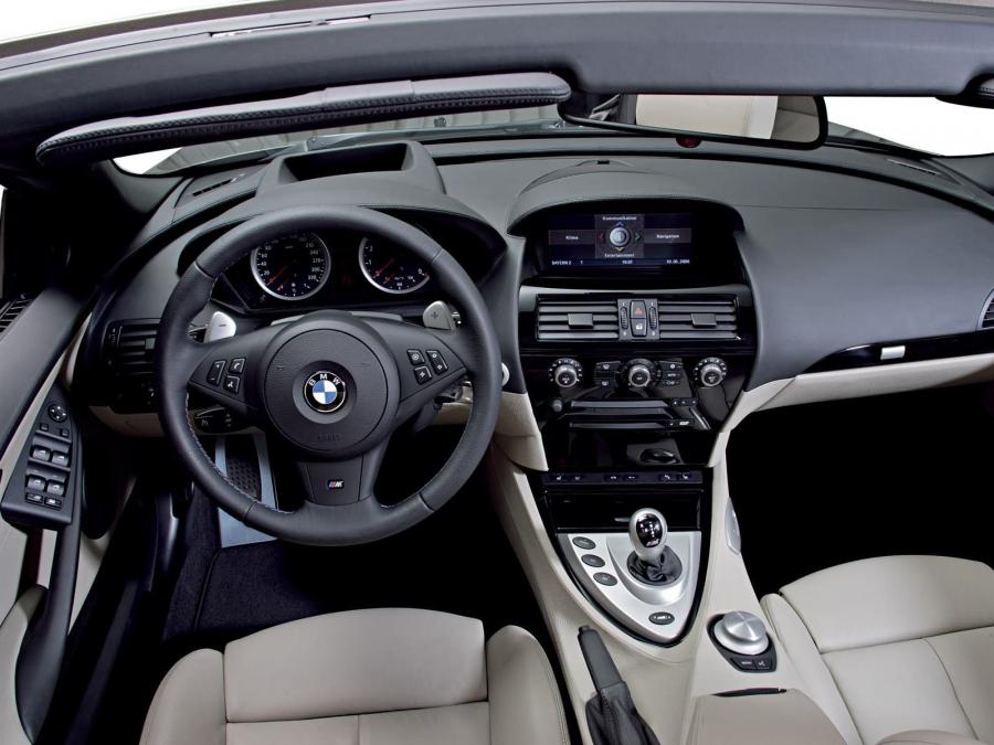  BMW M6 Convertible 2006 года  (фото 32 из 67)